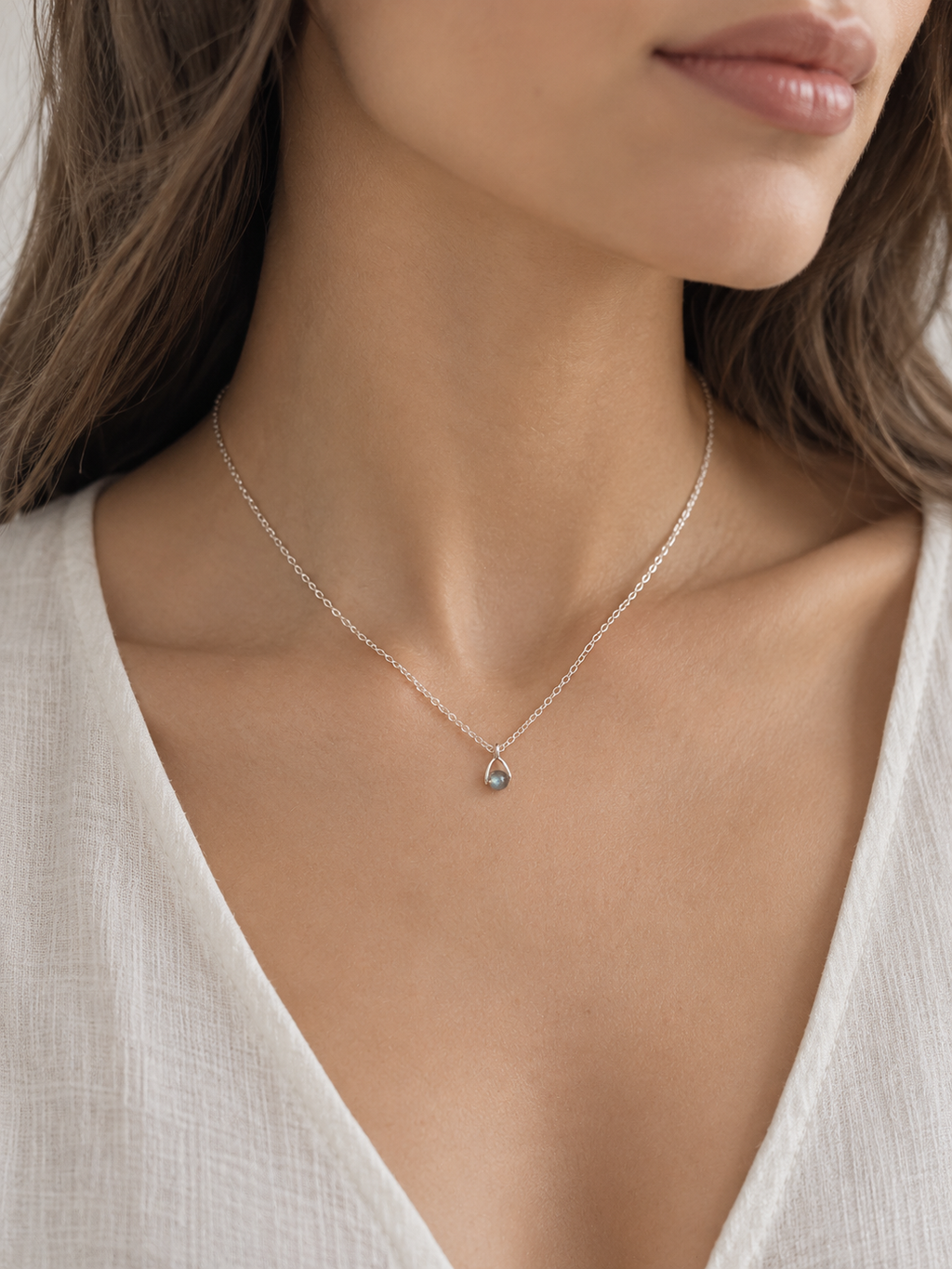 Silver plated labradorite necklace