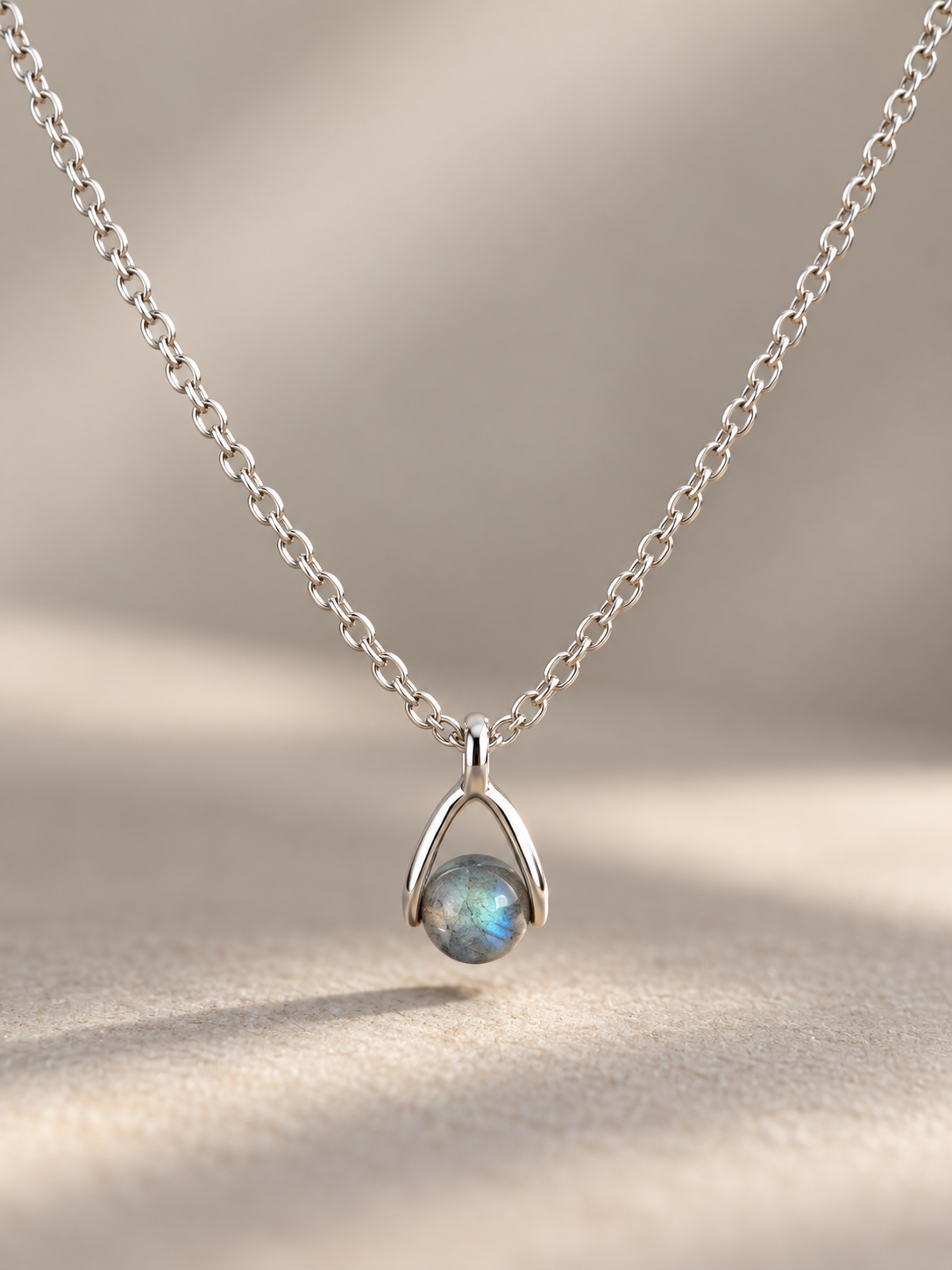 Silver plated labradorite necklace