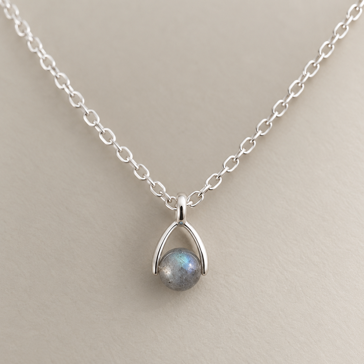 Silver plated labradorite necklace